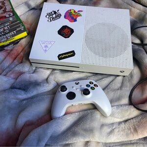 Xbox one s 1tb with games and controller